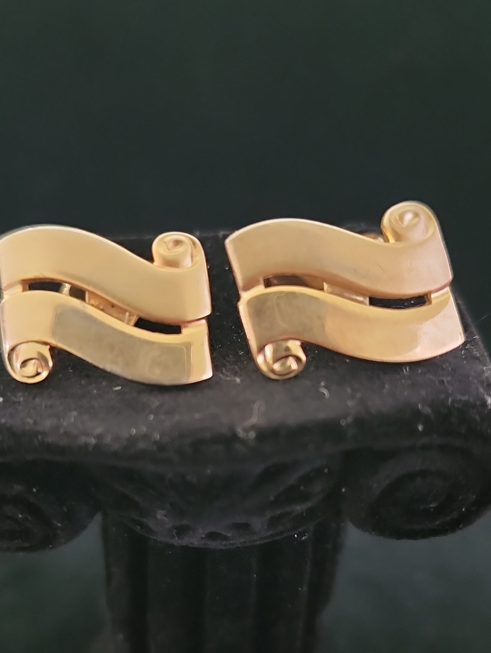 Vintage Anson Gold Tone Double Scroll Cufflinks Wave Ribbon Design